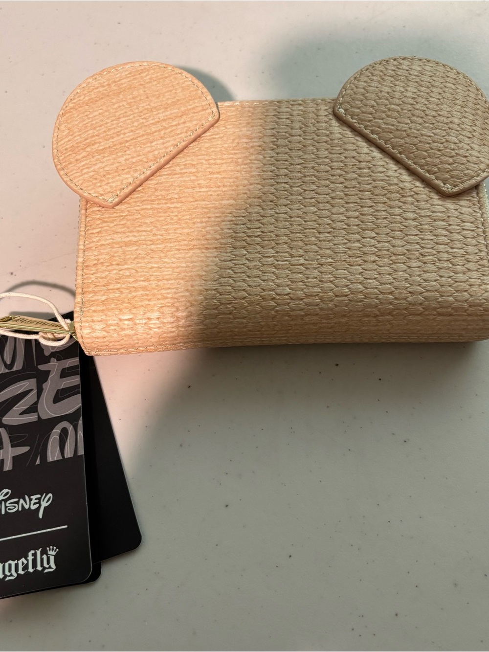 Mickey Woven Straw  wallet.  in Natural Beige. New. Lounge hard tag